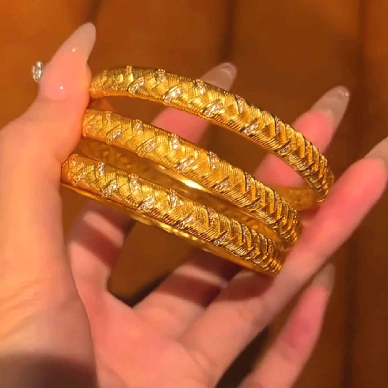 Julia Bangle | 24k Gold Plated