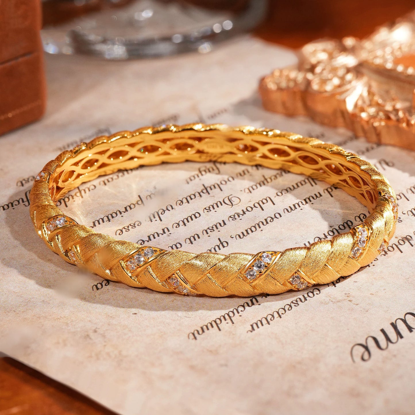 Julia Bangle | 24k Gold Plated