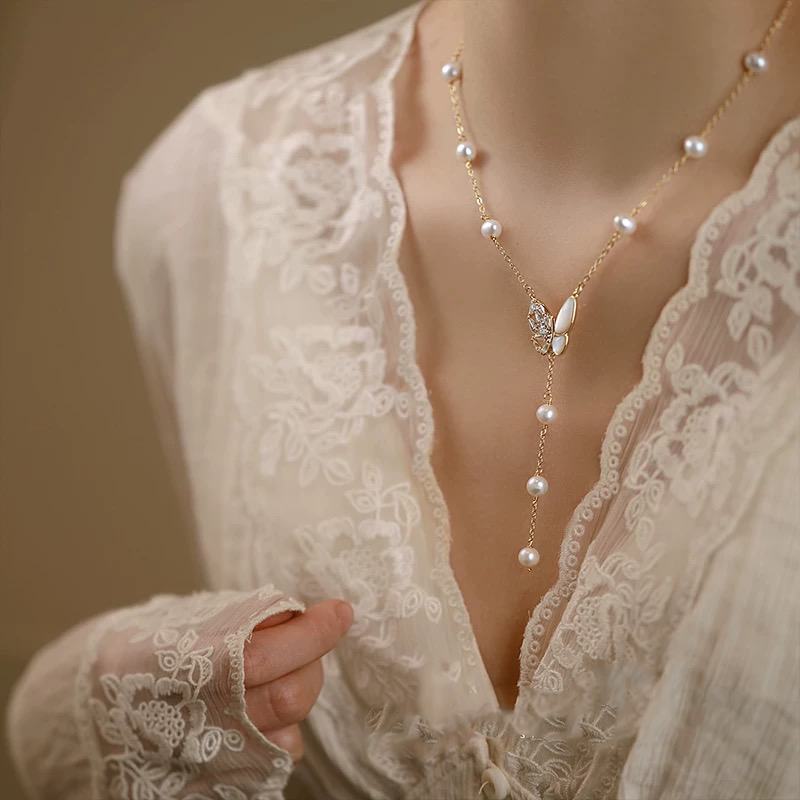 Shelby Pearl Necklace | 18k Gold Plated