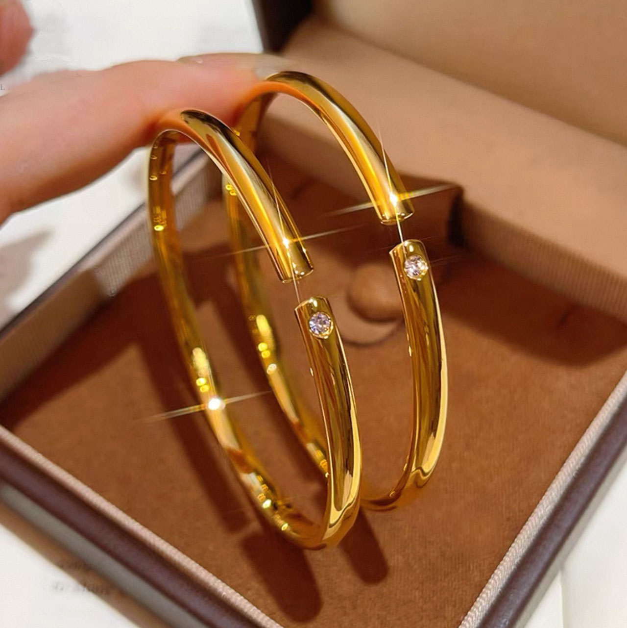 Jovie Bangle | 24k Gold Plated