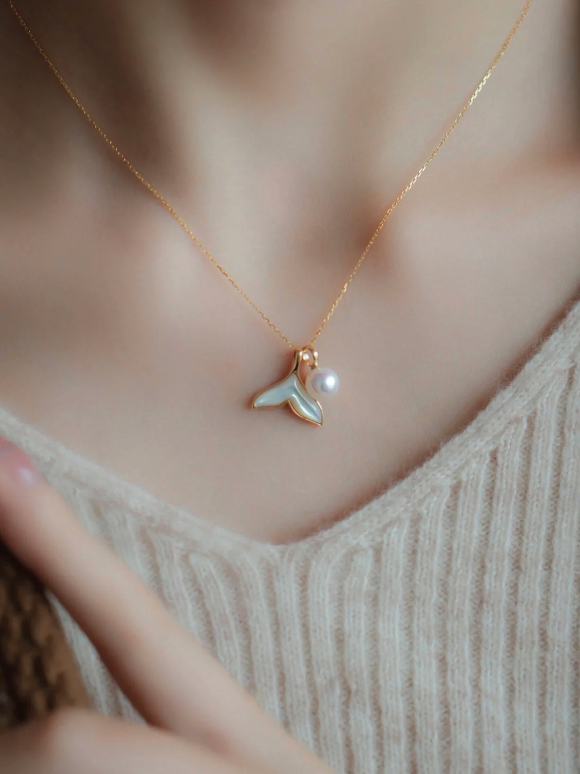 Mael Pearl Necklace
