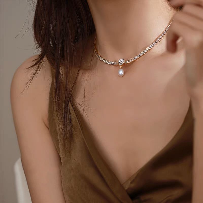 Chenoa Pearl Necklace | 18k Gold Plated