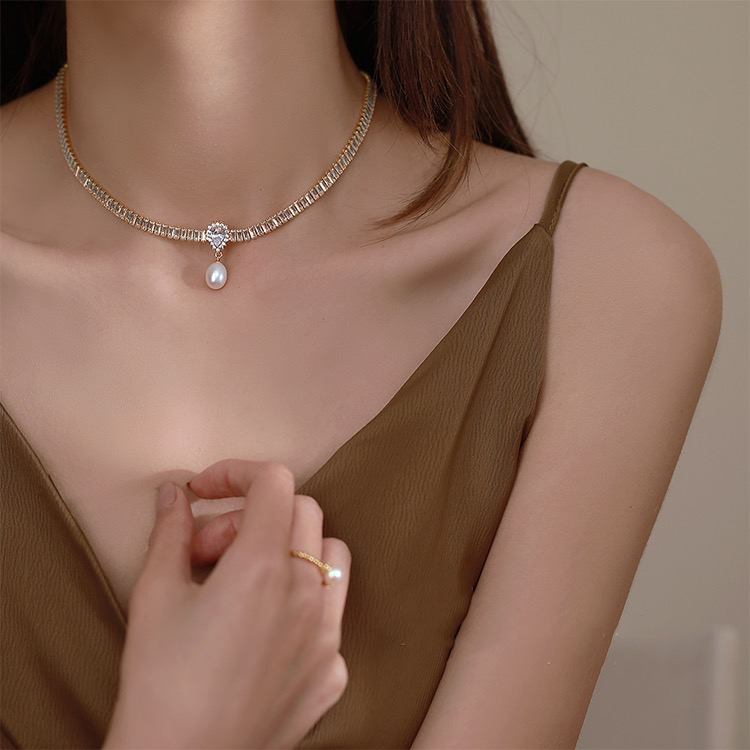 Chenoa Pearl Necklace | 18k Gold Plated