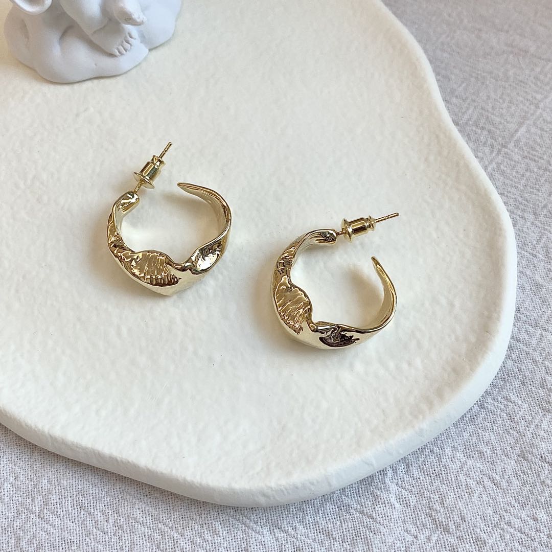 Harika Hoop Earrings