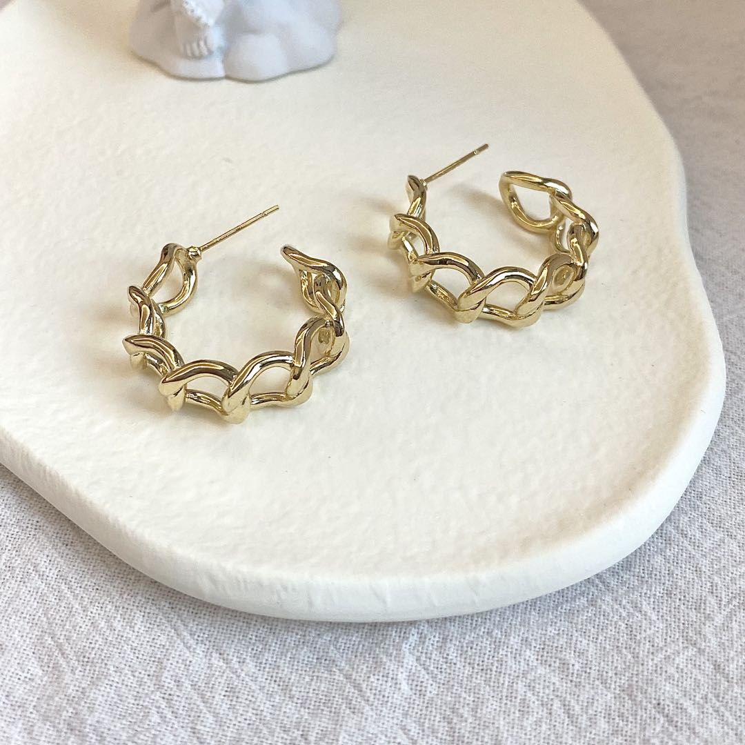 Iris Hoop Earrings
