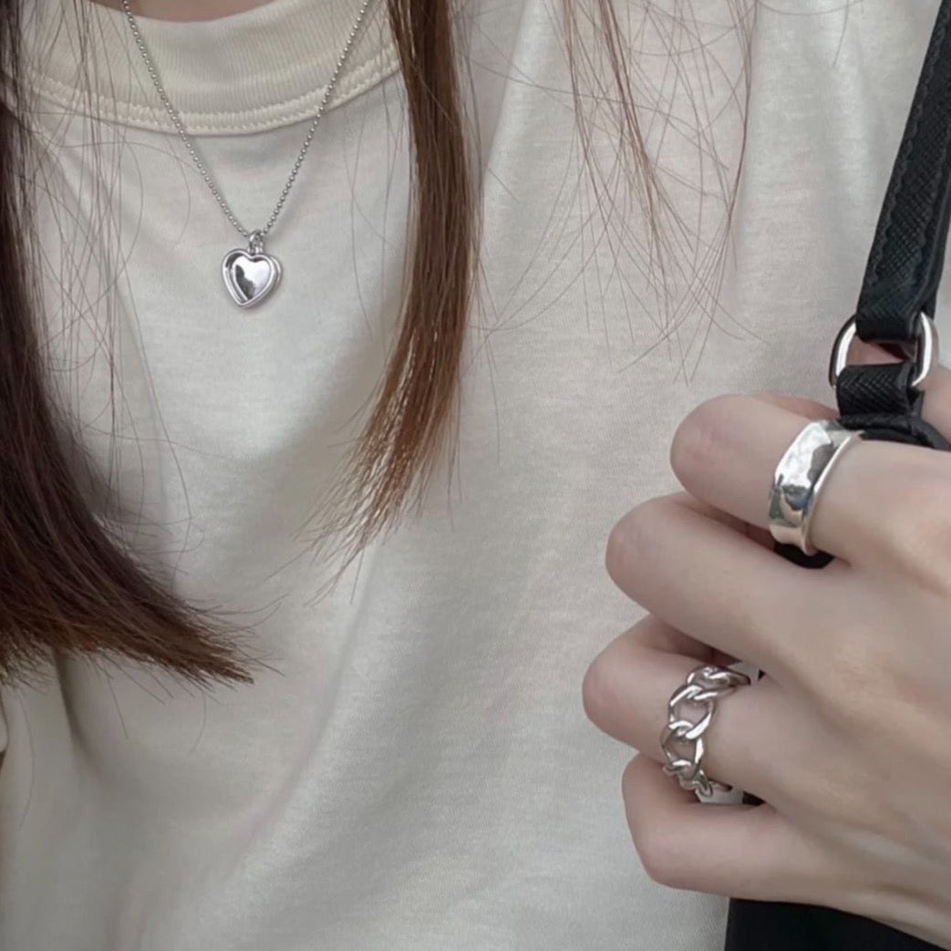 Nyx Ring