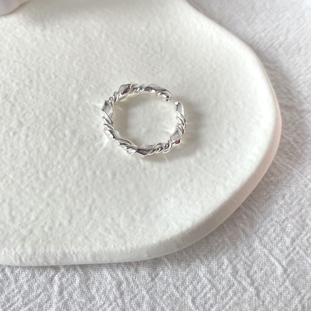 Euanthe Ring | 18k Gold Plated
