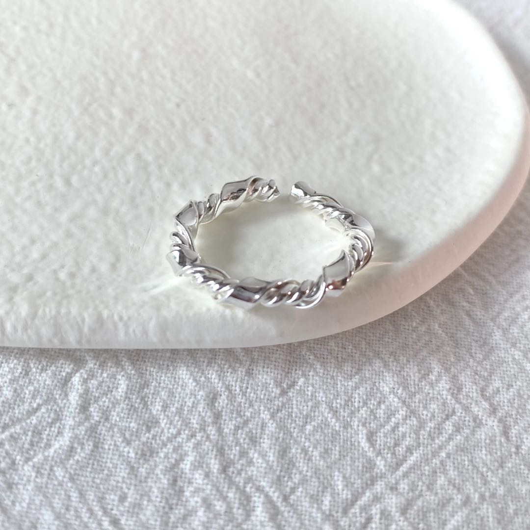 Euanthe Ring | 18k Gold Plated