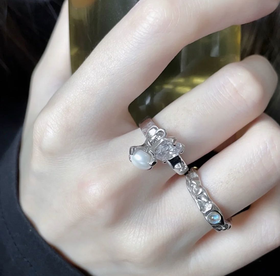 Ebony Ring