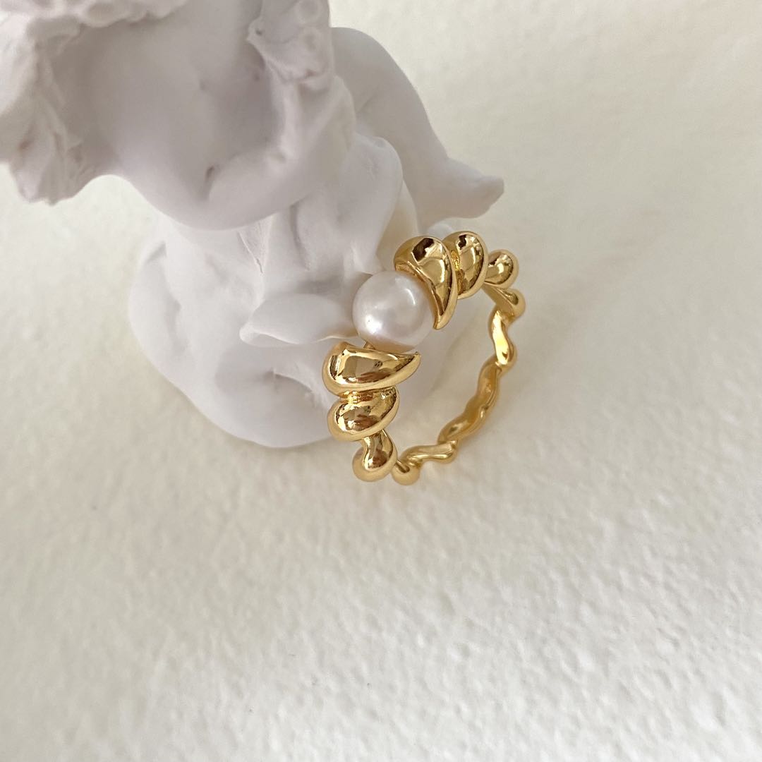 Demeter Ring | 18k Gold Plated