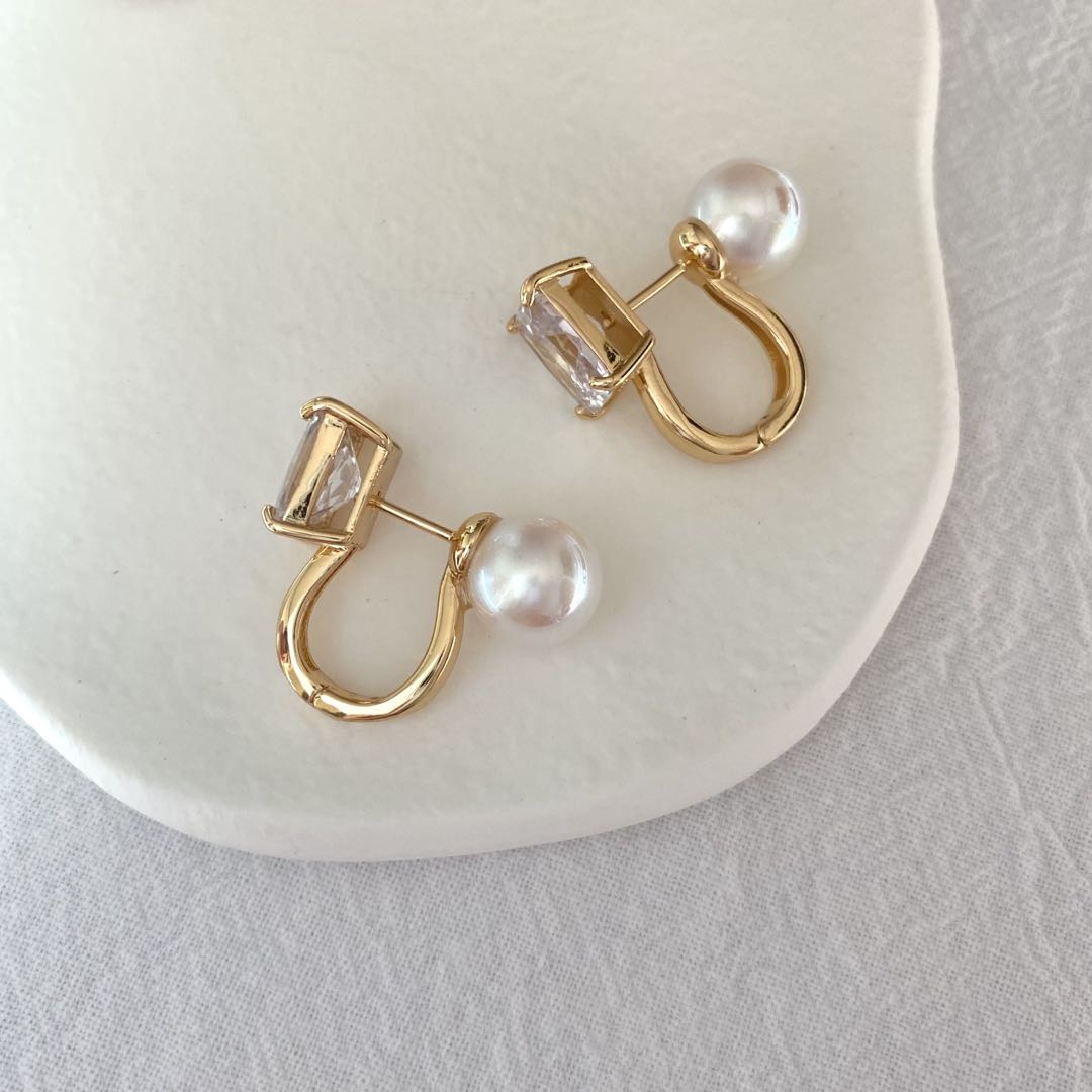 Chryseis Earrings | 18k Gold Plated