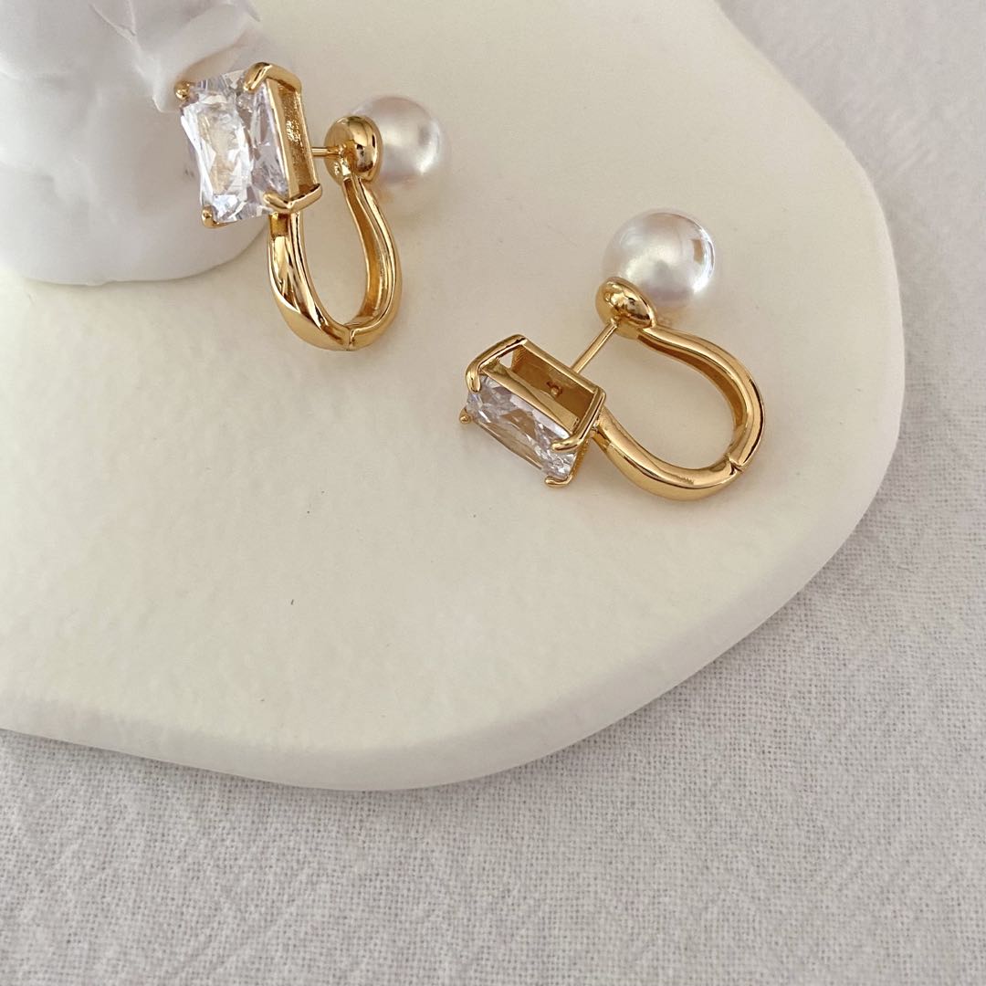 Chryseis Earrings | 18k Gold Plated