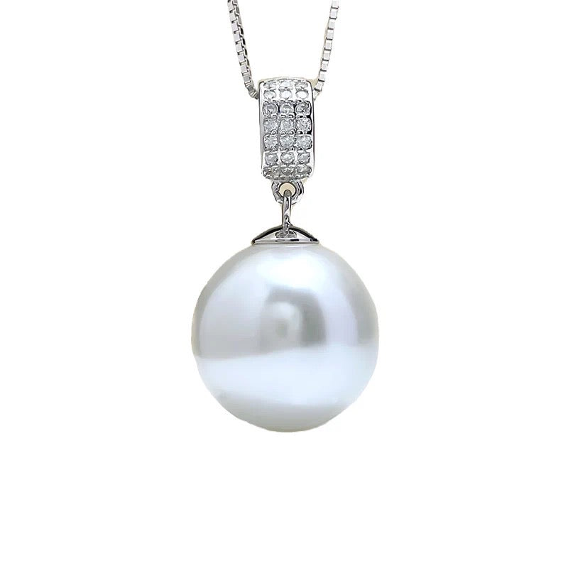 Abigail Pearl Necklace | 18k Gold Plated