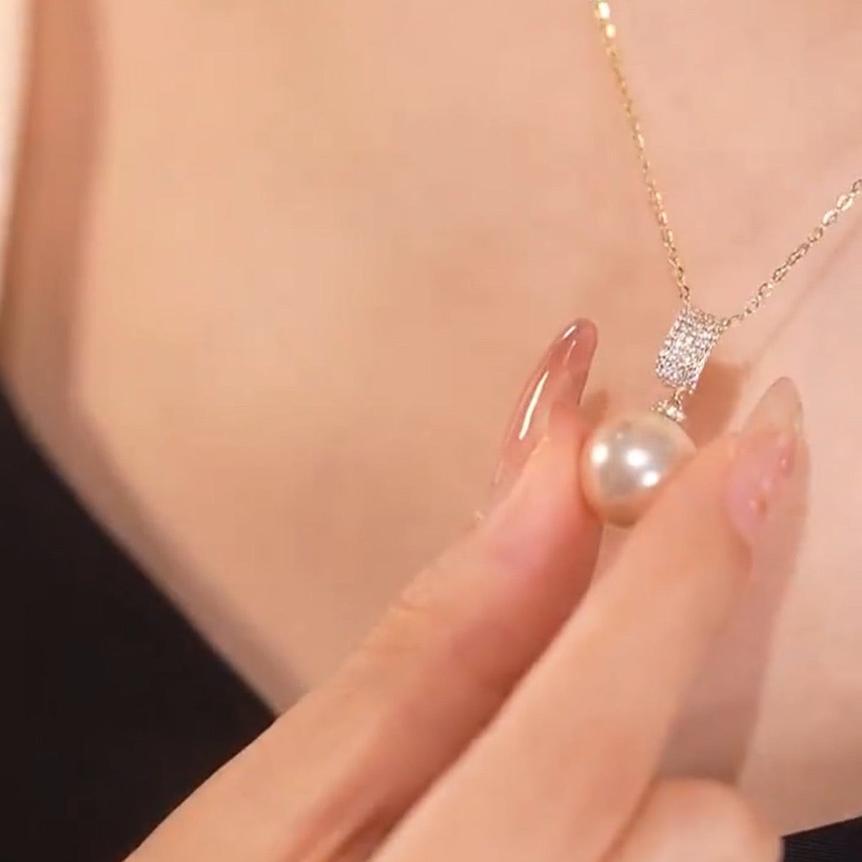 Abigail Pearl Necklace | 18k Gold Plated