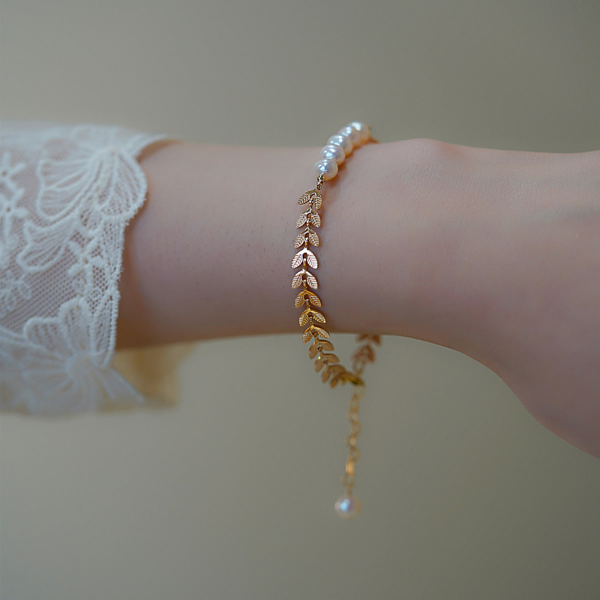 Ashleigh Pearl Bracelet | 18k Gold Plated