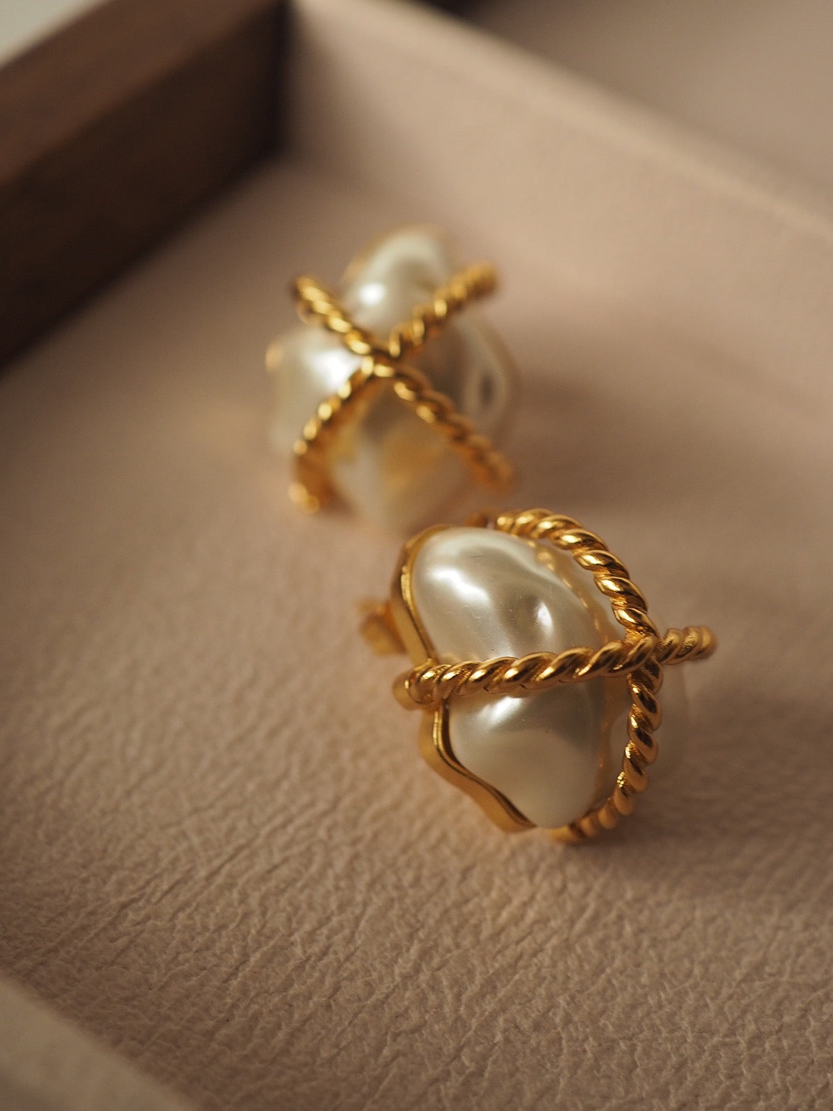 Aminta Earrings | 18k Gold Plated