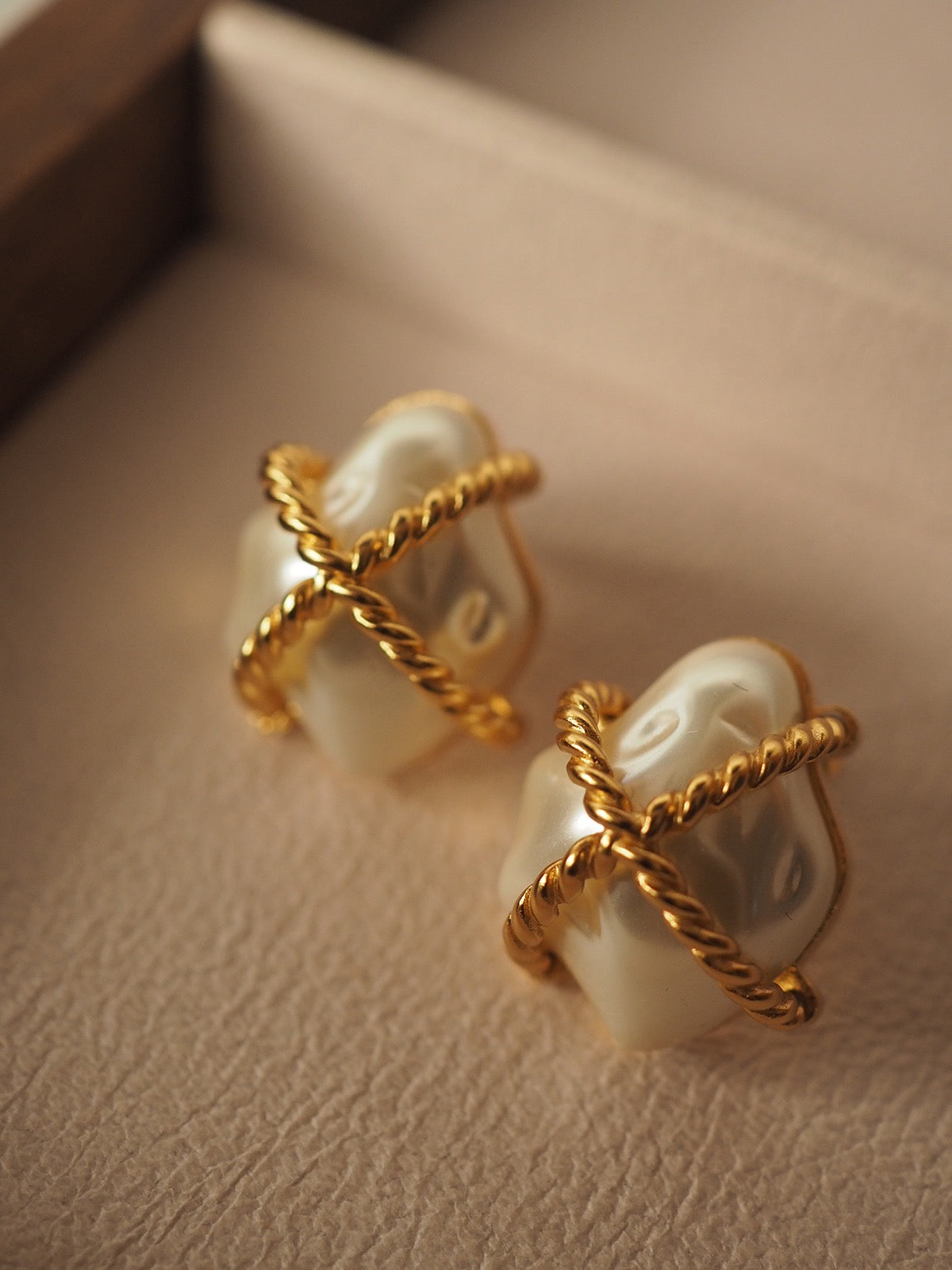 Aminta Earrings | 18k Gold Plated