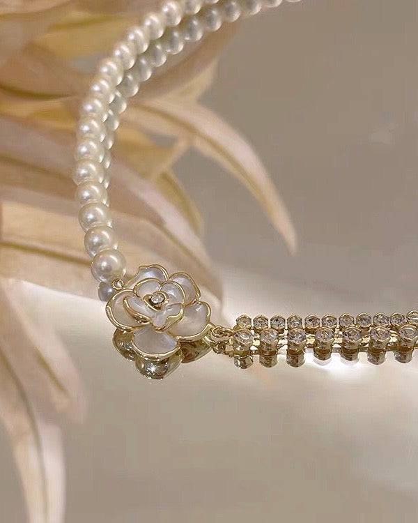 Raya Necklace
