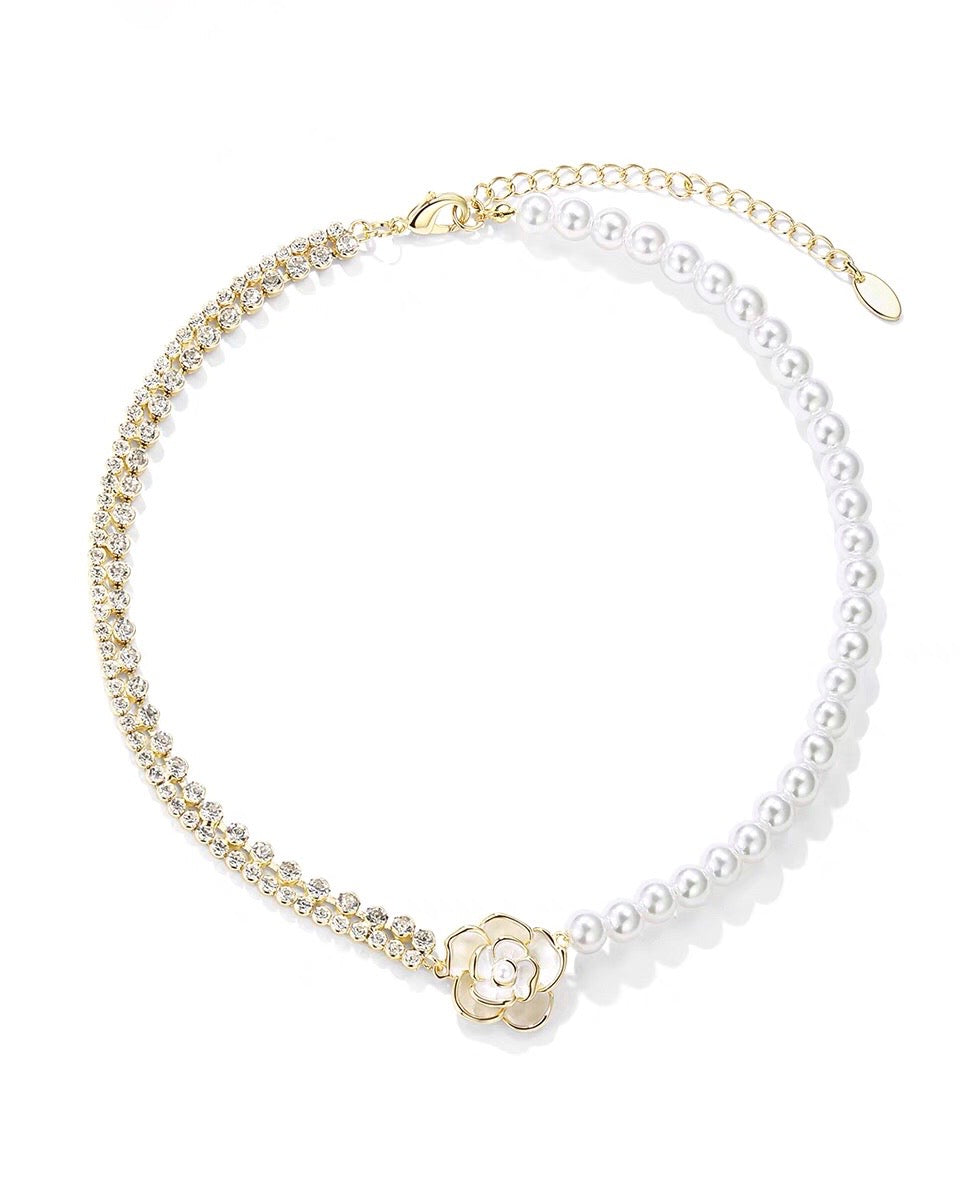 Raya Necklace