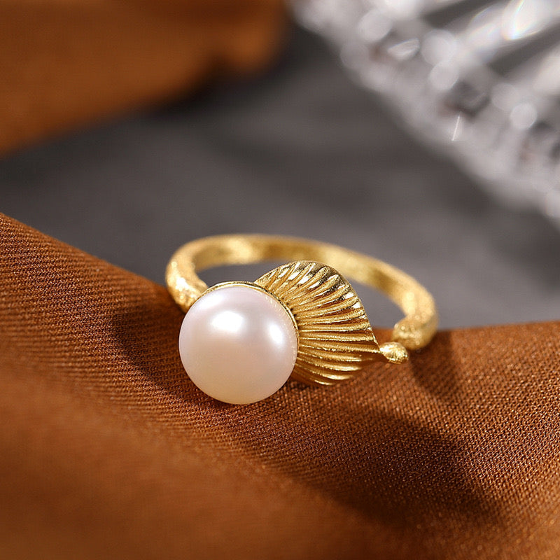 Cordelia Pearl Ring | 18k Gold Plated