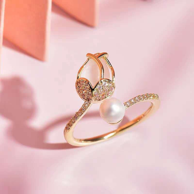 Sullivan Pearl Ring | 18k Gold Plated