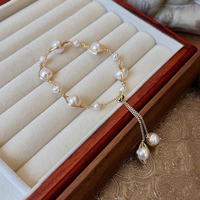 Calliope Pearl Bracelet | 18k Gold Plated