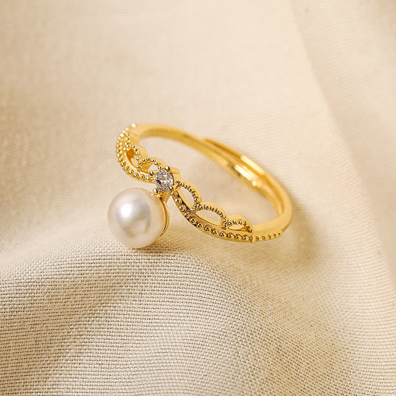 Kilah Pearl Ring | 18k Gold Plated