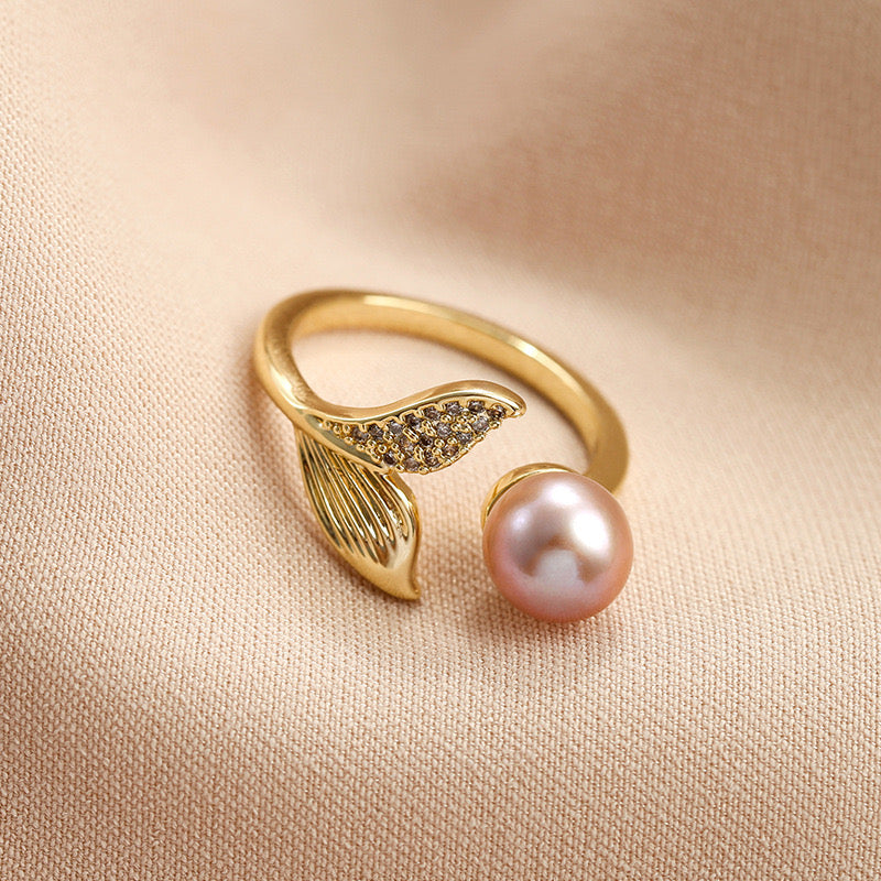 Lilac Pearl Ring | 18k Gold Plated