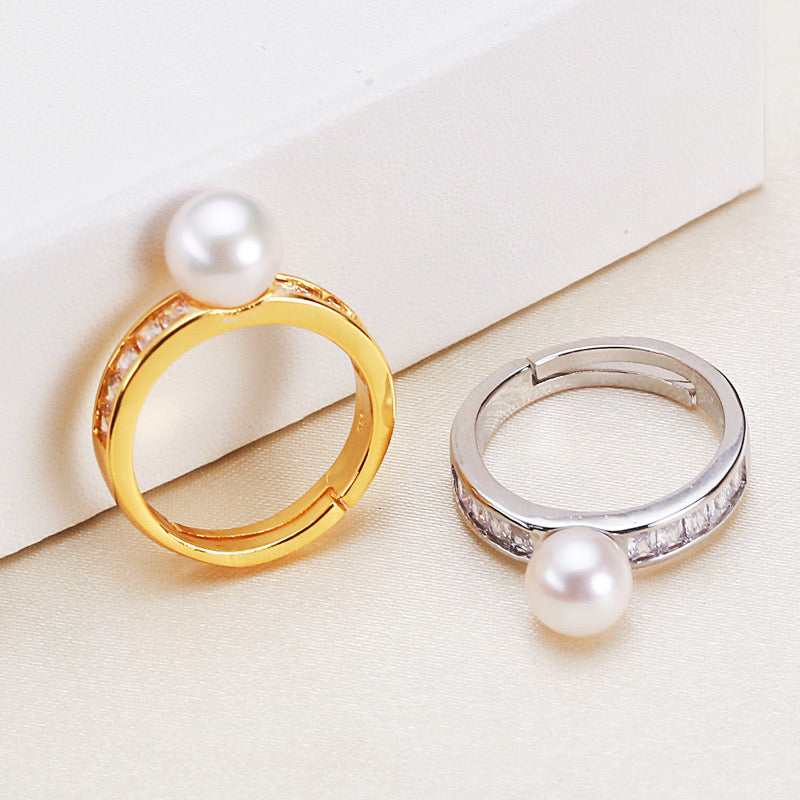 Misty Pearl Ring | 18k Gold Plated