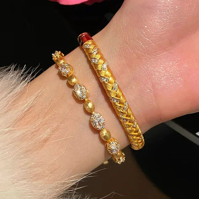 Julia Bangle | 24k Gold Plated
