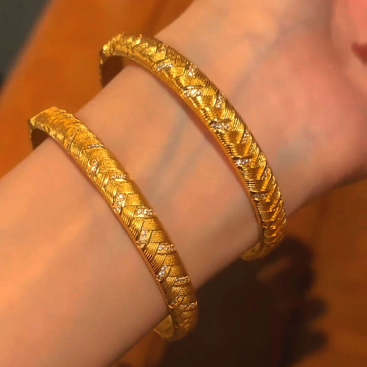 Julia Bangle | 24k Gold Plated