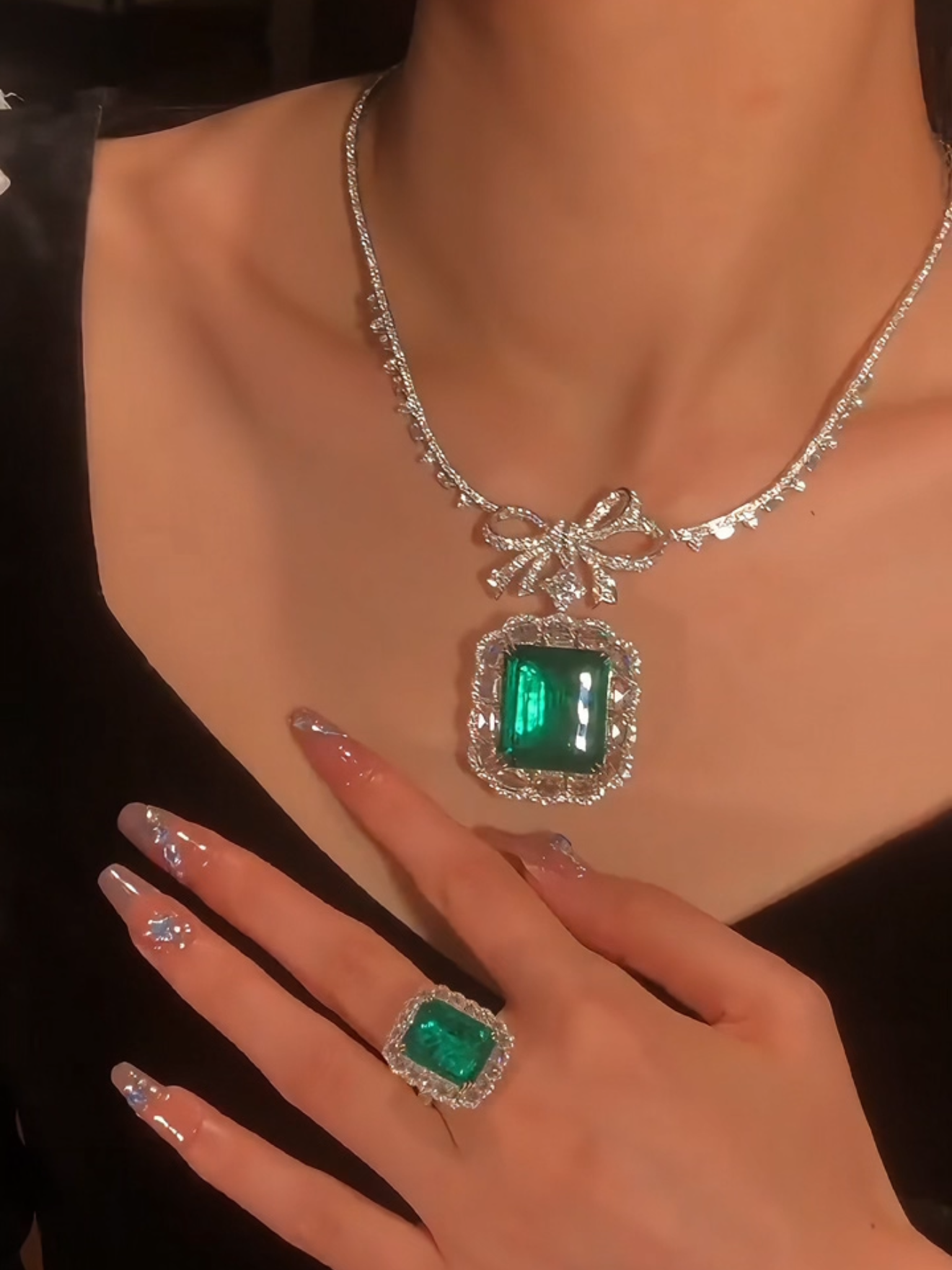 Alverna Necklace Set