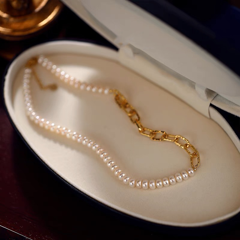 Layton Pearl Necklace | 18k Gold Plated