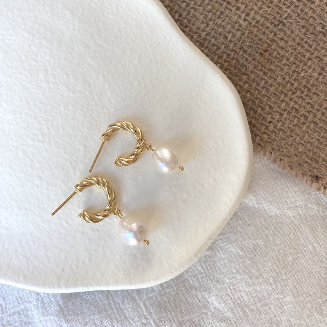 Anastasia Earrings | 18k Gold Plated