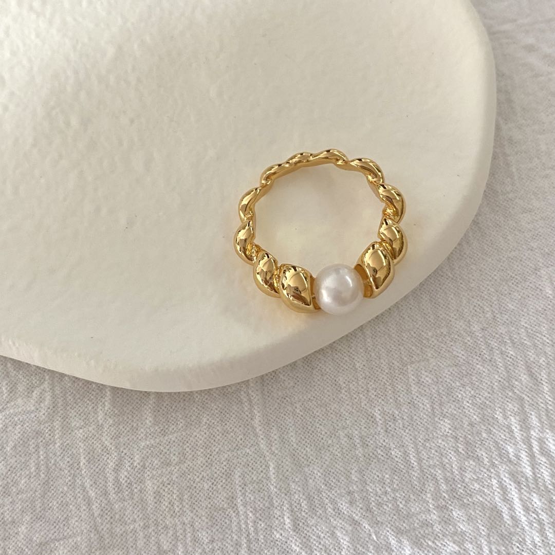 Demeter Ring | 18k Gold Plated