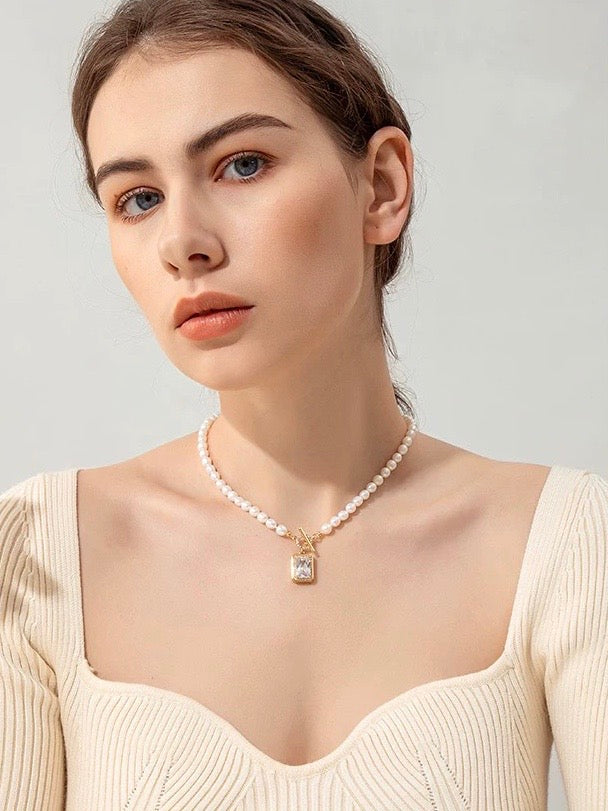 Reina Pearl Necklace | 18k Gold Plated