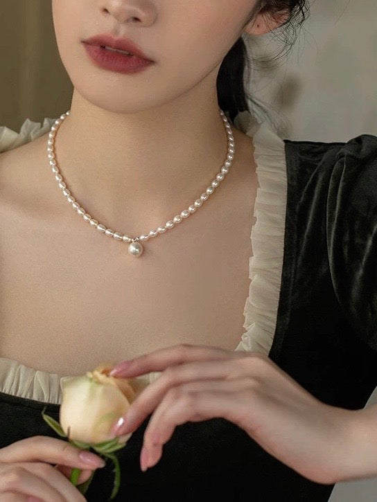 Adrianna Pearl Necklace | 18k Gold Filled