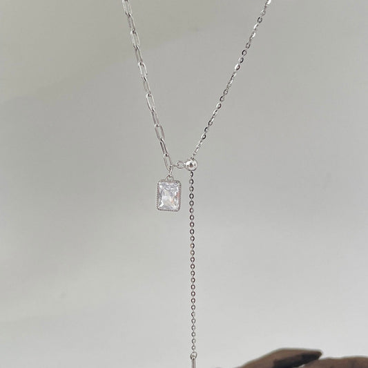 Alida Necklace