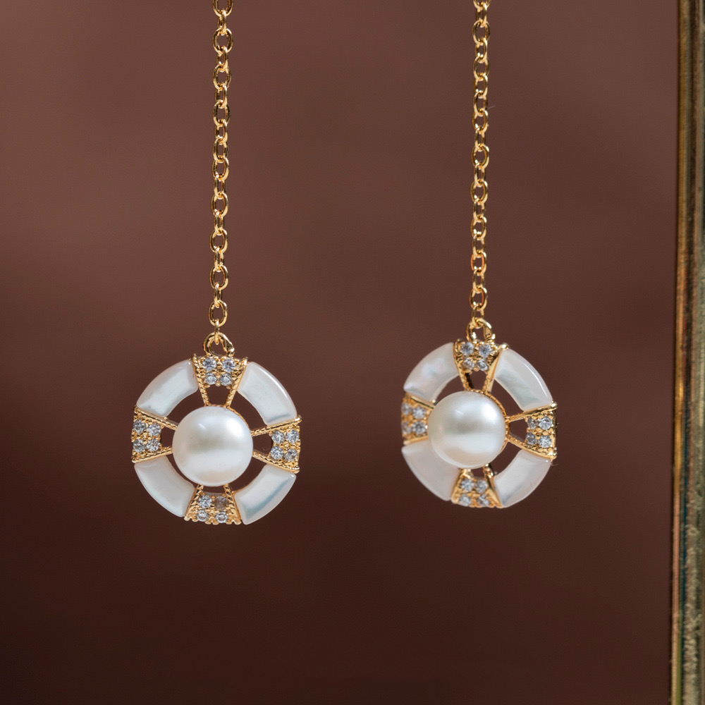 Quinn Pearl Earrings | 18k Gold Plated