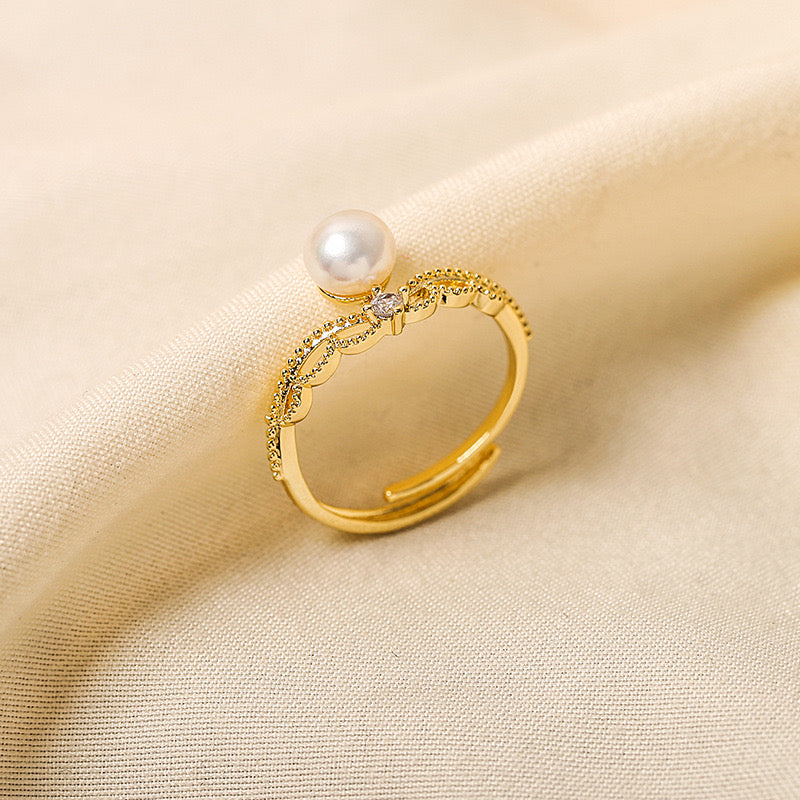 Kilah Pearl Ring | 18k Gold Plated