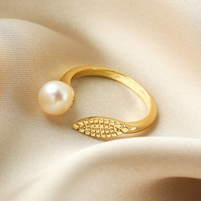 Bethany Pearl Ring | 18k Gold Plated