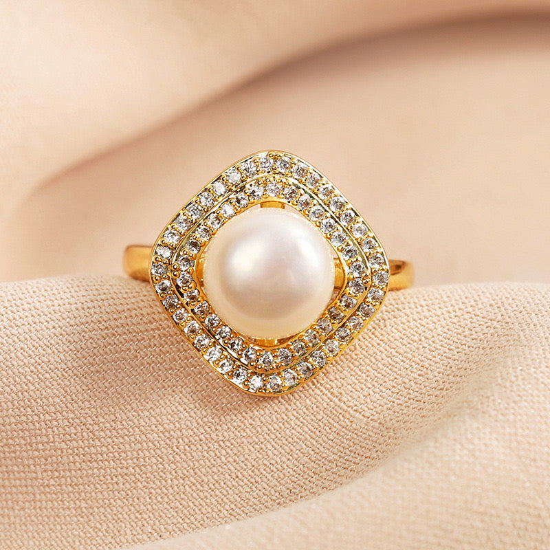 Mischa Pearl Ring | 18k Gold Plated
